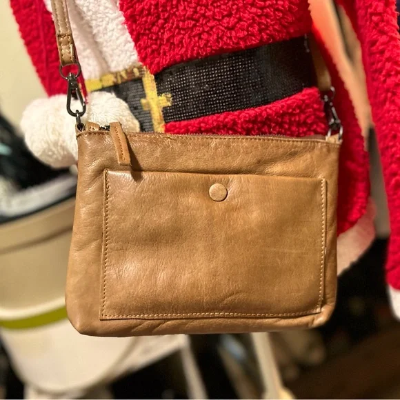 Crossbody - Picture 1 of 4